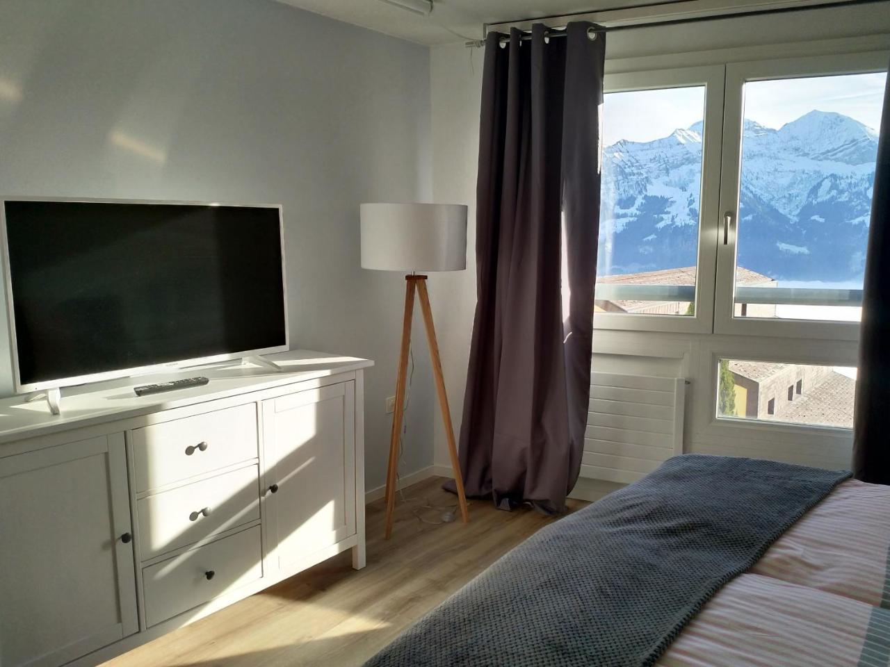 Swiss Seeblick Apartment Mit Hotelanbindung Beatenberg Exterior photo